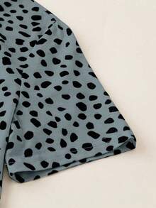 SHEIN CURVE+ Áo thun nữ cỡ cực lớn, tay ngắn, cổ tròn, kiểu dáng thường ngày, thoải mái, in họa tiết chấm bi. - Nhiều màu - Xem 5