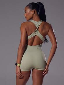 Musera Sport Playsuit Aktif dengan Simpul Putar di Belakang, Bergaris, dan Dikencangkan, Cocok untuk Olahraga, Gym, Pilates, Kebugaran, dan Aktivitas Kasual Sehari-hari, Hibiscus. - hijau kabut - View 1