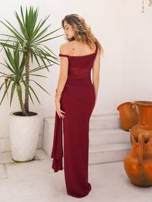 Ananda Vibes Vestido de mujer minimalista de unicolor con cuello asimétrico, vestido de verano, vestido maxi de malla, vestido formal de un hombro, vestido maxi ajustado, vestido de invitada de boda de otoño para fiestas - Burdeos - Ver 2