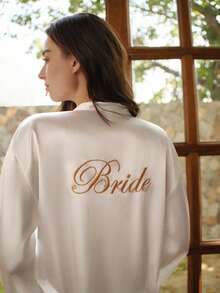 刺绣文字蕾丝边缎面性感女士系带睡袍，奢华休闲服饰，舒适优雅细节，秋冬款 - 白色 - 查看 10