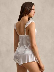 2件套优雅法式蕾丝、缎面、舒适女士睡衣套装 - 白色 - 查看 2