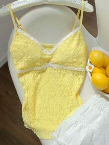 Comfortcana Áo hai dây phối ren màu vàng xuyên thấu mới cho nữ mùa Xuân/Hè 2026, thích hợp cho mùa Đông, Lễ Phục Sinh, Tiệc tùng, Đi biển, Đám cưới, Lễ tốt nghiệp, Thanh lịch, Thường ngày, Kỳ nghỉ, Thể thao, Trang trọng, Phong cách Y2K, Công sở, Đính sequin, Tua rua, Bèo nhún, Hoa, Họa tiết đồ họa. - Vàng nhạt - Xem 5