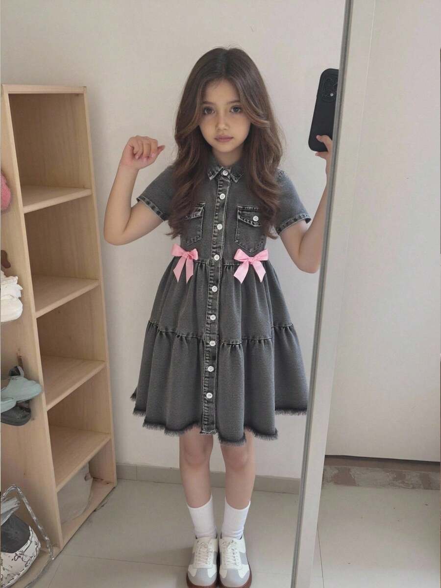 少女短袖牛仔连衣裙,休闲舒适纽扣装饰蝴蝶结牛仔连衣裙,时尚街头风百搭轻盈面料,春夏新款 - 灰色 - 查看 1