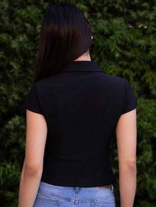 Andrea Bello Blouse plissée élégante blanche à manches courtes pour femmes, polyvalente pour le bureau et les déplacements, adaptée pour le printemps/été - Noir - Voir 2