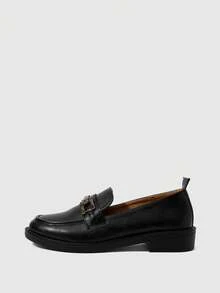 Sleekvia Women's Versatile Commuter Metal Decor Flats - Black - View 3