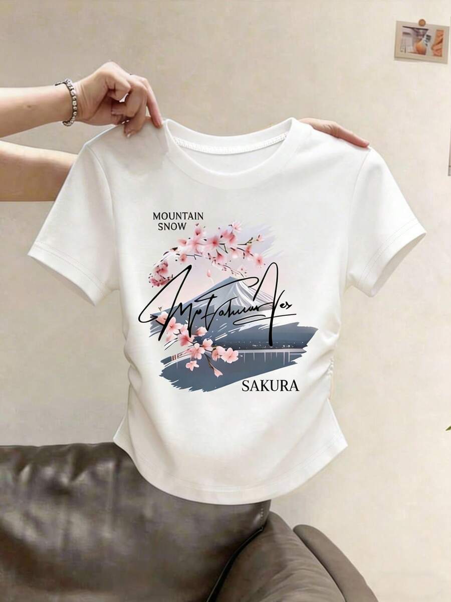 SHEIN 女士户外休闲套头衫,夏季新品,户外、约会、时尚百搭款式,腰部抽绳褶皱修身设计,白色,雪山梅花印花,女士T恤 - 白色 - 查看 1
