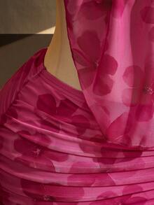 SHEIN ICON Ensemble top à col ras-du-cou et jupe plissée à imprimé floral pour femmes grandes tailles - Rose bonbon - Voir 7