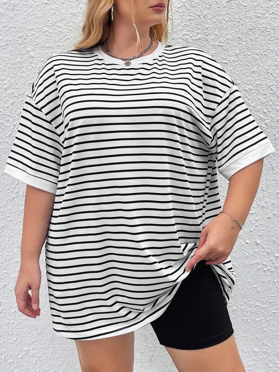 SHEIN CURVE+ 大码夏季休闲条纹落肩宽松T恤 - 黑與白 - 查看 1