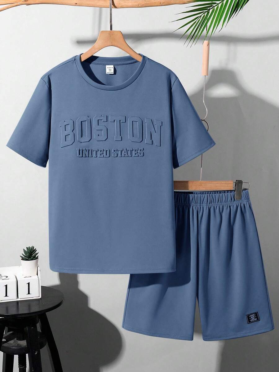 SHEIN 2件套青少年男童休闲3D字母印花圆领短袖T恤和短裤套装,适合通勤、上学、日常休闲穿着、运动、春夏穿着 - 霧霾藍 - 查看 1