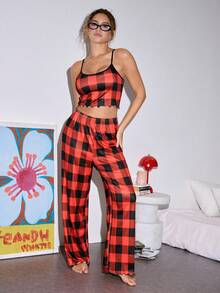 Bộ đồ ngủ nữ mùa xuân/hè họa tiết kẻ caro viền bèo tây gồm áo hai dây lửng ôm sát và quần dài. - Màu Đỏ Sâu - Xem 5