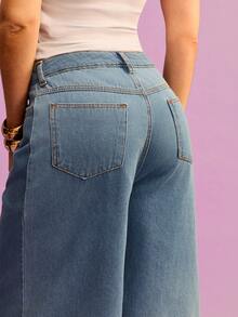 Daynim 斜插口袋百慕大牛仔短裤 - 深色水洗藍 - 查看 4