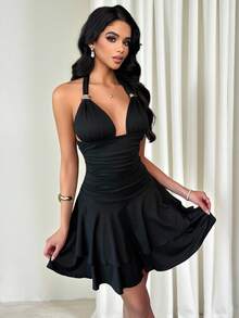 SHEIN PariChic Vestido corto de mujer con tirantes finos, cuello en V, fruncido y doble bajo - Negro - Ver 7