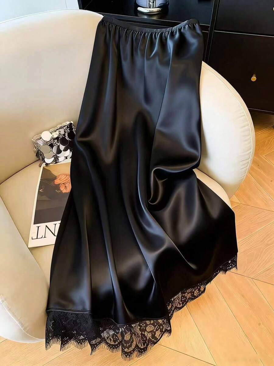 Franclia 缎面杏色A字裙，蕾丝裙摆，高端女装设计 - 黑色 - 查看 1