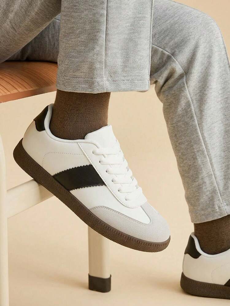 CUCCOO EASI Women's Casual Contrast Color Comfortable Sports Sneakers For Daily Wear For Christmas