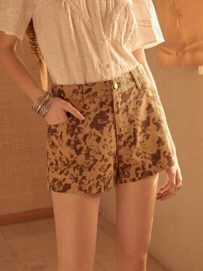 MOTF STUDIO WOMEN'S SUMMER DENIM LEOPARD PRINT SHORTS