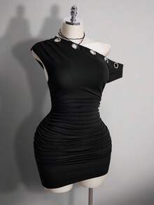 SHEIN ICON Đầm nữ cỡ lớn vai lệch, đính đá kim loại. - màu đen - Xem 7