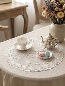 Cirelle 1件装刺绣小花餐垫，防滑静音托盘，精致花卉刺绣，底部防滑，静音设计，圆形，多种颜色可选，可重复使用，兼具装饰性和实用性，是家庭餐桌、厨房台面、咖啡桌、派对、野餐、房间装饰的理想之选，也是节日礼物、派对礼品、情人节礼物的完美之选，适合成人、男士、女士、家人和朋友使用。 - 彩色 - 查看 10