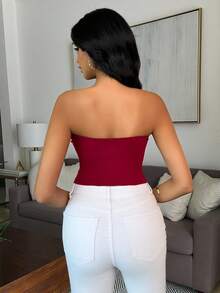 SHEIN LUNE Áo croptop màu đỏ rượu vang, vạt áo bất đối xứng, xếp ly, điểm nhấn là họa tiết hoa 3D. - Màu Đỏ Sâu - Xem 2