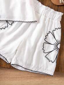 SHEIN Setelan Baju Longgar Belahan Belakang Minimalis untuk Anak Perempuan dengan Celana Pendek, Pakaian Dua Potong Retro Putih untuk Liburan Keluarga di Musim Panas. - Putih - View 5