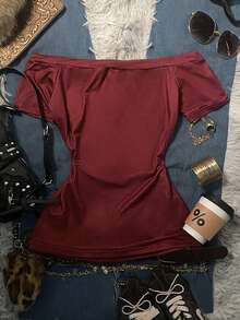 Glimmora Ce t-shirt court à manches courtes slim-fit et épaules dénudées des années 2000 Y2K en grande taille présente le mot "NEW YORK" et a un style rétro décontracté, le rendant adapté pour le port quotidien, les déplacements, les fêtes, les rassemblements et les occasions de rentrée scolaire. - Multicolore - Voir 2