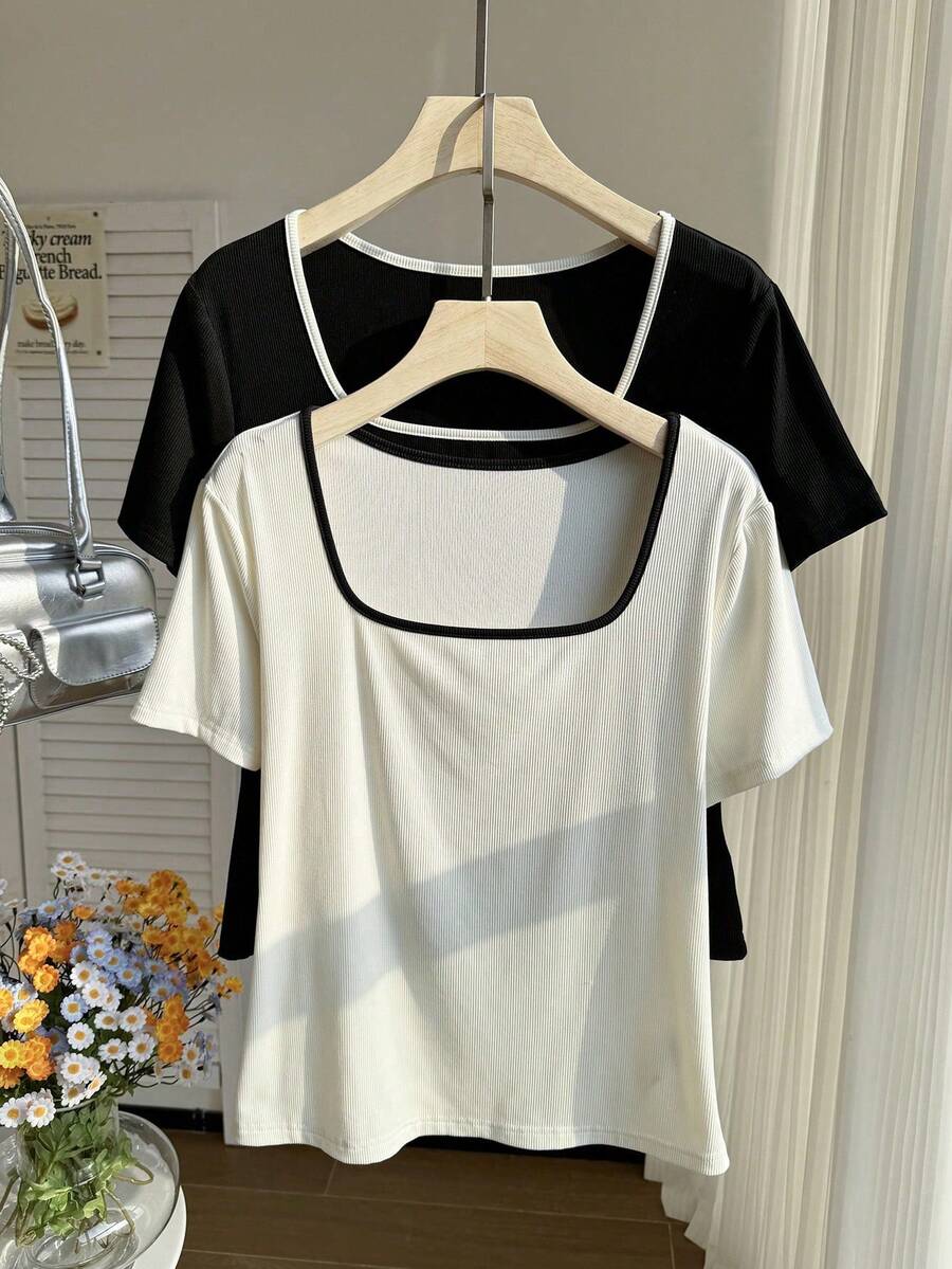 Comfortcana 2pcs/Set Women Square Neck Short Sleeve Casual Fitted Contrast Color Sexy T-Shirt, Suitable For Summer - Black and White - View 1