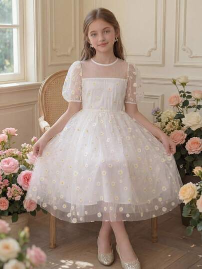 Pitira Tween Girls Partywear Sweet Cute White Solid Daisy Mesh Print Sheer Puff Sleeve Bow Back Waist Decor Dress, Suitable For Spring & Summer, Elegant Princess Style, Formal Occasions, Parties, Birthdays, Girls' Daily Wear, Festivals, Family Gatherings And Special Events, Sister Matching, Adorable Vintage Chic, Suitable For Back To School Season, Elegant Parties, Dates, Commute, Suitable For Weddings, Birthday Parties, Balls, Bridesmaid Dresses, Formal Evening Gowns, Graduation Ceremonies, Spring Festival