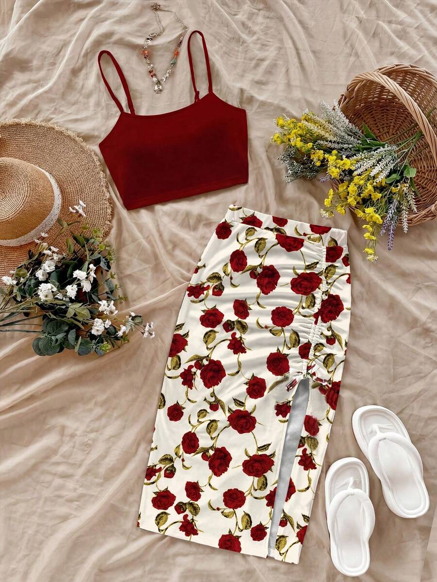 SHEIN 少女修身休闲简约舒适吊带背心搭配玫瑰印花A字裙套装,适合情人节、休闲和假日穿着。 - 紅色 - 查看 1