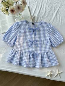 SHEIN EZwear Kemeja Kasual Lengan Pendek Kotak-kotak Biru & Putih Ukuran Besar dengan Lengan Mengembang dan Hem Berkerut, Atasan untuk Pergi Keluar - Blue and White - View 2
