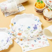 Bộ đồ dùng ăn uống dùng một lần gồm đĩa, khăn ăn, cốc giấy và các vật dụng trang trí tiệc dùng một lần khác, với họa tiết hoa bốn cánh trên nền trắng, phù hợp cho 16 khách, sinh nhật, đám cưới, tiệc theo chủ đề và dã ngoại gia đình. Đĩa ăn và dụng cụ ăn uống dùng một lần cho tiệc tùng. - Xem 5