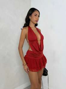 SHEIN Glamour 红色露背性感V领无袖不对称迷你裙两件套，节日派对嘉年华套装，街头风，女士夜店套装，约会套装，女士生日套装，尽显优雅气质，派对必备，复古风，都市舒适，复古时尚，露背上衣套装 - 紅色 - 查看 5