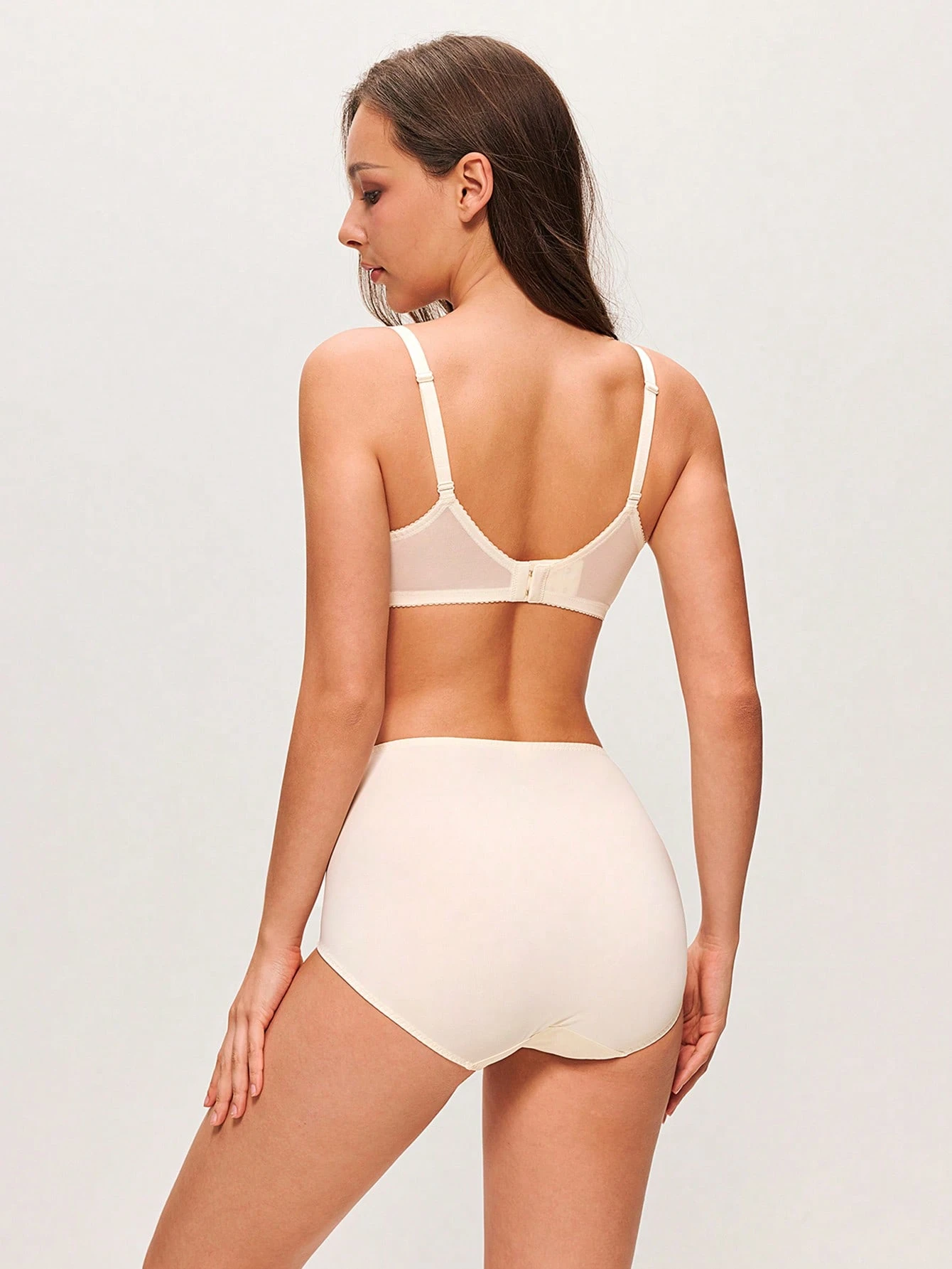 Lingerie Feminina Macia, Respirável, Sutiã de Renda Floral Amarela e Branca com Tule Transparente, Sem Bojo, Minimalista, Atual