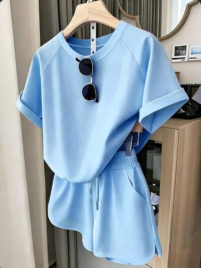 Resyla 女士纯色圆领插肩袖短袖T恤和短裤休闲套装