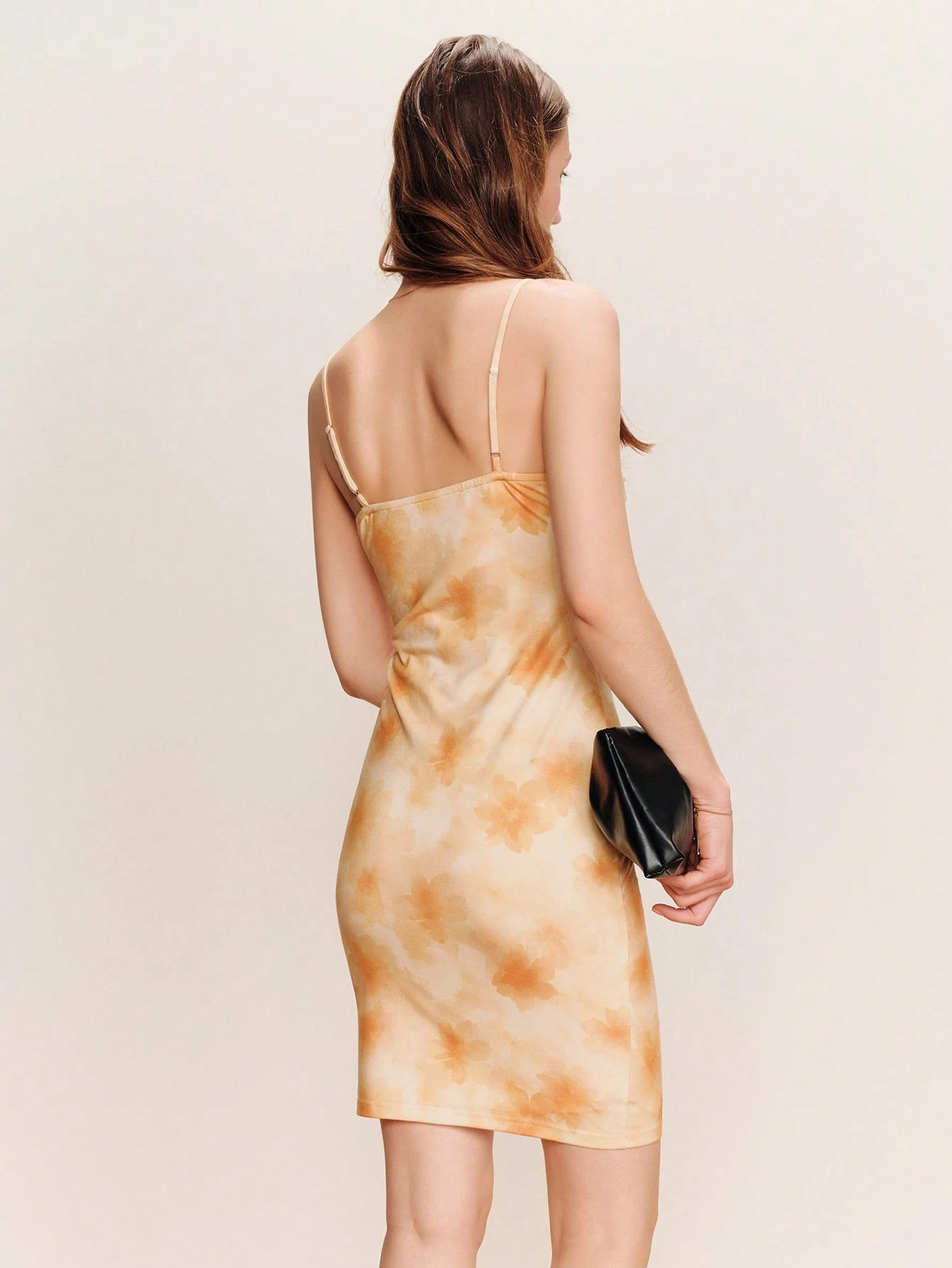 イエロー オレンジ フローラル柄 ミディドレス ラップネックライン 春夏スタイル