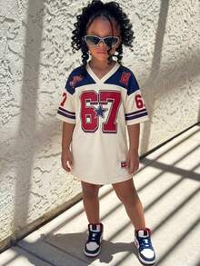 SHEIN Camiseta de manga corta con cuello en V, estampado de rayas y números para niña - Multicolor - Ver 1