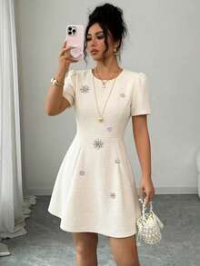 SHEIN Elenzya 女士优雅夏季水钻装饰圆领短袖连衣裙 - 白色 - 查看 5