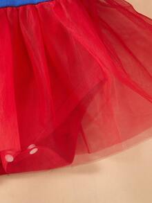 SHEIN Playful Pals 女婴爱心印花短袖网纱连体衣，配蝴蝶结发带，时尚可爱独特设计 - 紅色 - 查看 9