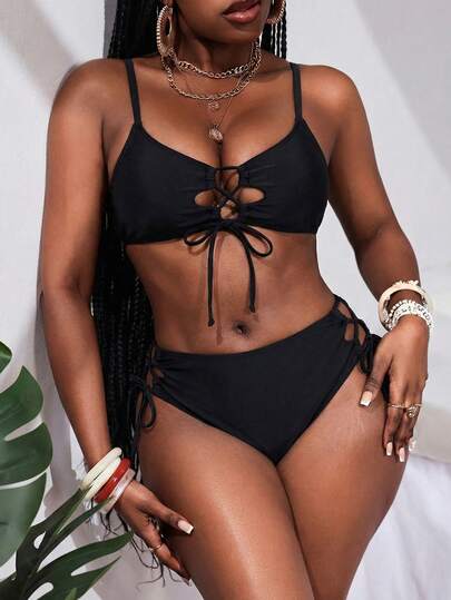 Slaydiva Women's Sexy European And American Style Music Festival & Party Solid Color Black Bikini Top With Cross Tie Design At The Chest, Paired With High-Waisted Bikini Bottoms Featuring Side Cutout Ties. Two Pieces Swimsuit Set, Suitable For Sports, Beach, Spring Break And Summer Vacation.