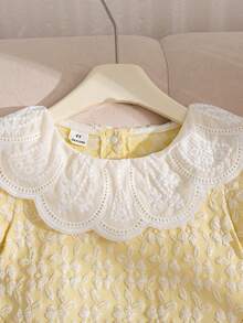 Elladie kids 1件女童夏季新款梭织纹理蓝色提花面料白色刺绣领花瓣袖开襟收腰休闲度假百搭甜美公主裙，适合上学、生日派对等场合 - 黃色 - 查看 5