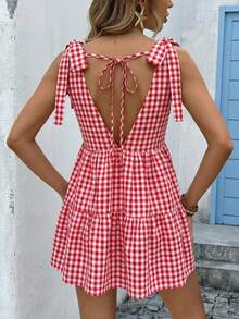 Vivid Eden Đầm mini không tay cổ chữ V sâu, xoắn vai, xếp ly ở gấu váy dành cho nữ, thích hợp cho kỳ nghỉ, phong cách nghỉ dưỡng, trang phục nghỉ mát cho nữ, đầm không tay cổ chữ V sâu kẻ caro đỏ trắng kiểu Mỹ retro mới cho nữ mùa hè, dây đeo vai thắt nơ, eo rút, chân váy xòe, đầm kẻ caro đỏ, đầm hè hở lưng, tiệc trà chiều, trang phục đi nghỉ mát cho nữ, đầm dự tiệc cho nữ, trang phục mùa hè cho nữ, đầm kẻ ô vuông, đầm nữ, đầm kẻ ô vuông đỏ, đầm Zanzea cho nữ, đầm Talk cho nữ, đầm Wow, đầm quấn cho nữ, trang phục dự tiệc brunch cho nữ. - Đỏ - Xem 10