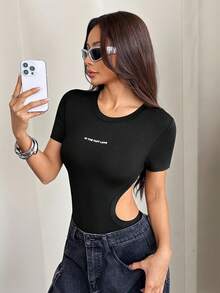 SHEIN PETITE Áo liền thân dệt kim không đường may, co giãn cao, màu đen, kiểu dáng Y2K dành cho nữ, thiết kế khoét rỗng, nhẹ. - màu đen - Xem 8