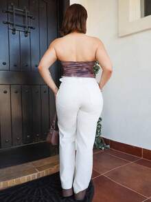 Lupita Cardoza 休闲复古优雅度假风百搭暖棕色抽象渐变花卉剪影印花设计，前扭结不对称下摆女式上衣，适合春夏穿着 - 彩色 - 查看 2