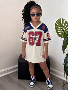 SHEIN Camiseta de manga corta con cuello en V, estampado de rayas y números para niña - Multicolor - Ver 3