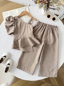 年轻女孩休闲简约舒适不对称领口花瓣袖荷叶边下摆上衣和裤子套装 - 杏色 - 查看 2