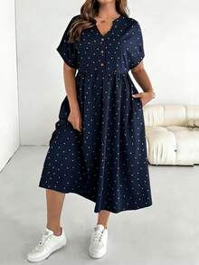 SHEIN Essnce 大码波点印花短袖连衣裙 - 彩色 - 查看 5