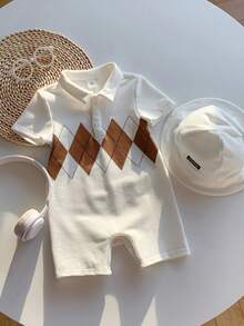 SHEIN 2pcs Set Includes Hat & Baby Boy Cute White Summer Family Matching Collegiate Argyle Pattern Lapel Romper Outfit,Suitable For Birthday Party,Wedding - Brown - View 5