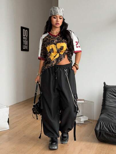 Coolane Plus Size Fashion Pocket Chain Decor Cargo Pants