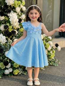 Elladie kids 女童甜美3D立体花朵露肩短袖A字公主裙，适合度假、派对、活动等场合。夏季柔软舒适面料，2026春夏新款，度假旅行必备，女童夏季服装 - 藍色 - 查看 3