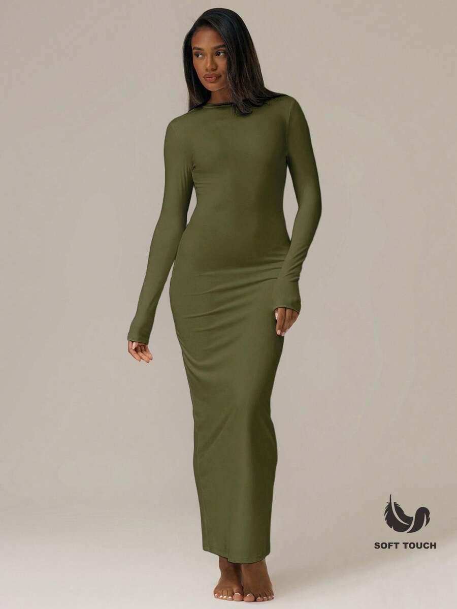 MUSERA ESSENTIALS 柔软如黄油般的长袖修身中长连衣裙，春夏基础款可爱休闲度假连衣裙 - 軍綠色 - 查看 1