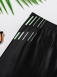 SHEIN 青少年男童休闲运动渐变几何印花紧身泳裤 - 綠色 - 查看 12