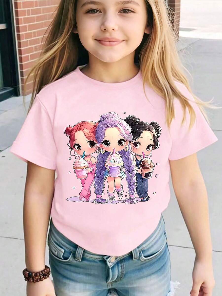 Blusa de manga corta con cuello redondo y estampado gráfico de dibujos animados/grupo de chicas K-Pop, ropa casual de verano para uso diario, viajes u ocasiones festivas - Rosa Pálido - Ver 1